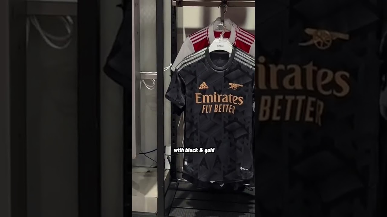 Arsenal kits review, what do you think? Black/Gold or Pink?