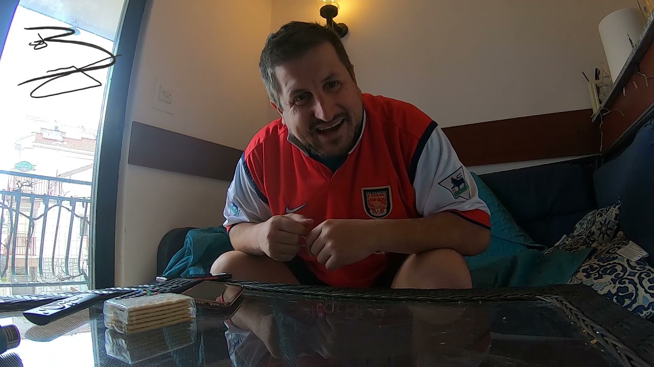 Amazing Gift ||RETRO ARSENAL JERSEY|| Opening FAN Mail 3