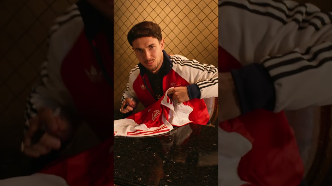 Giveon Receives Signed Arsenal Jersey