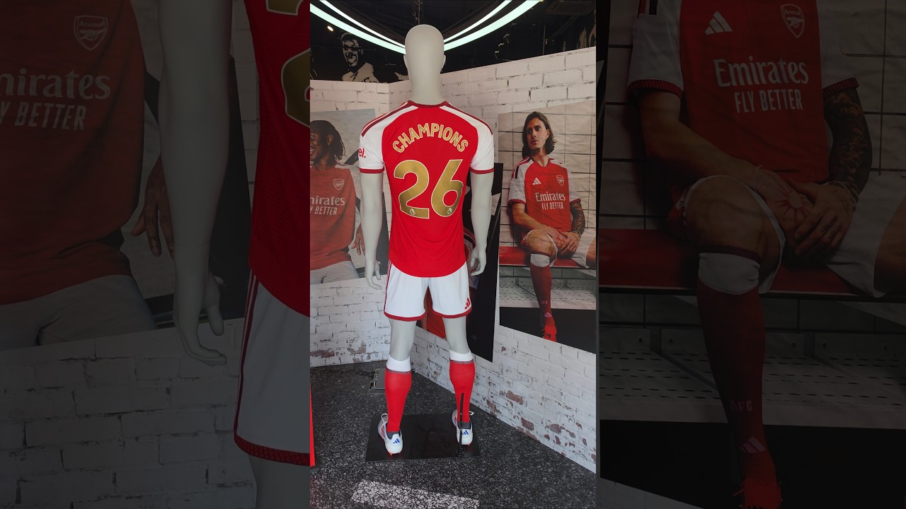The Armoury, Emirates Stadium, Arsenal Store. Jersey with champions gold patch 😍